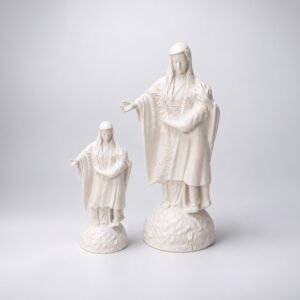 Figura Nra. Sra. de las Nieves y Laura Vicuña